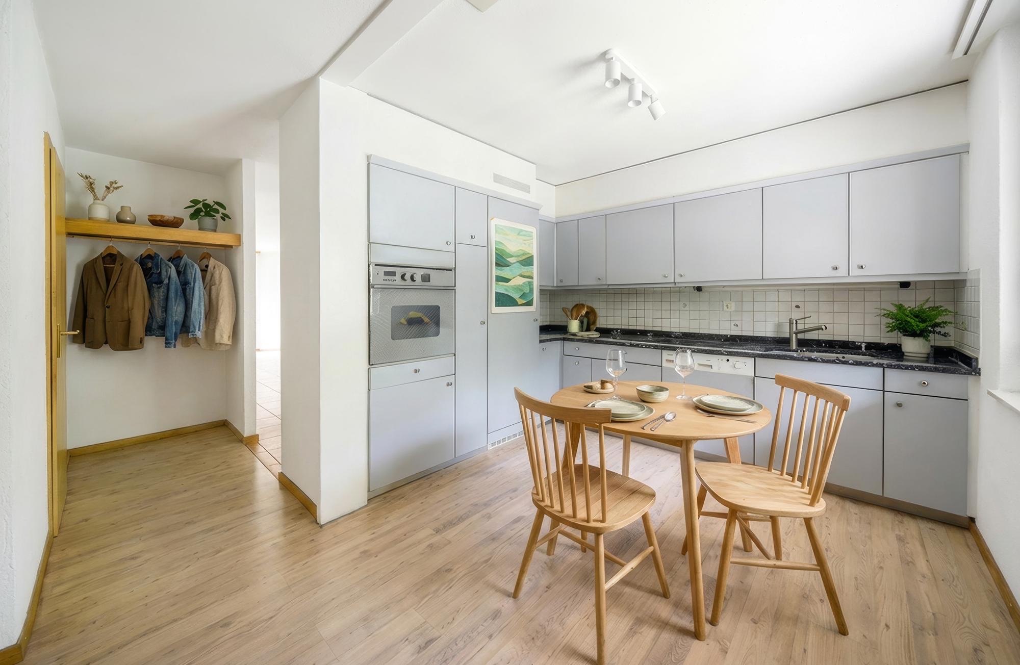 Küche der Maisonette-Wohnung