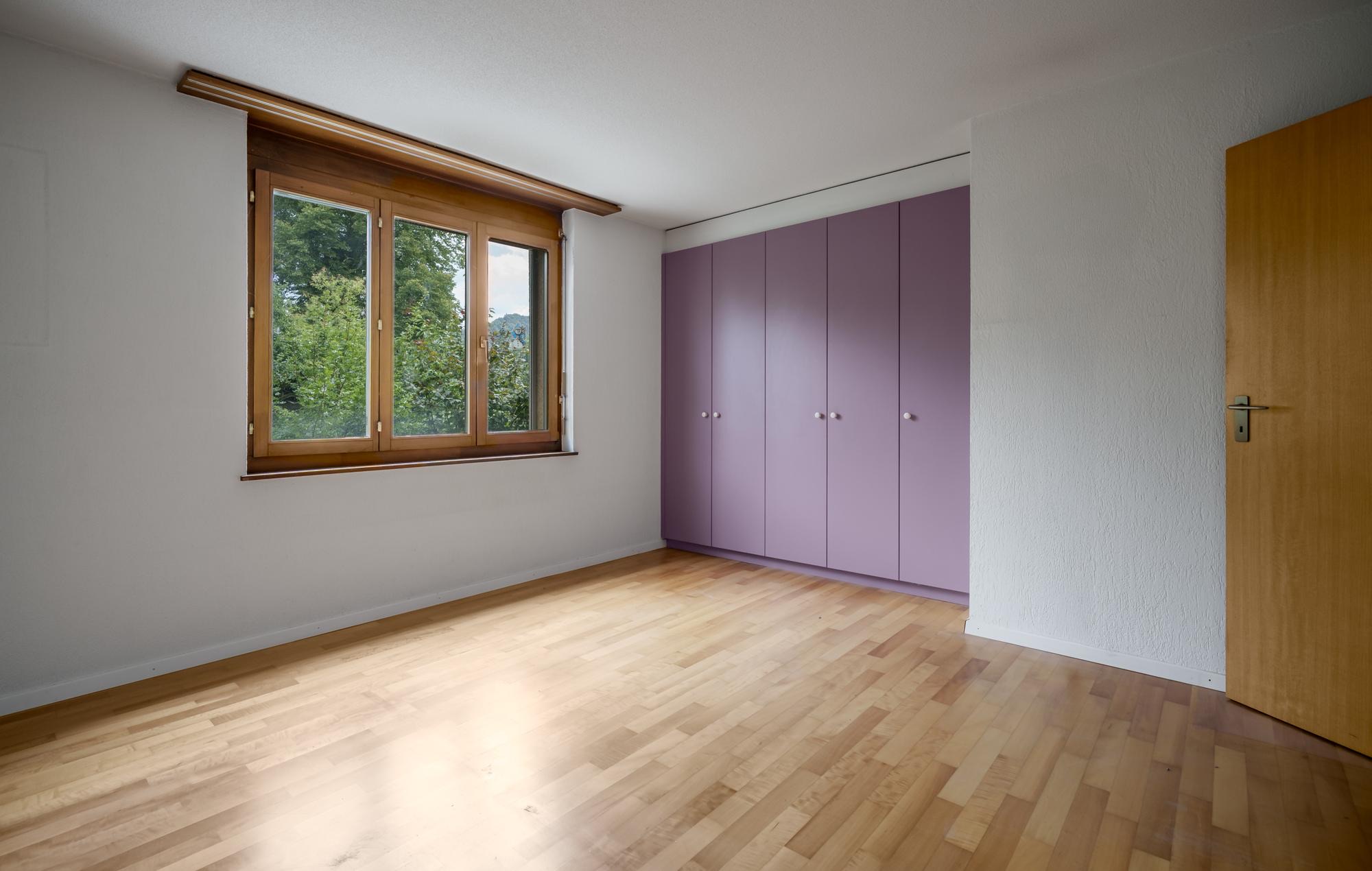 Zimmer mit Einbauschrank